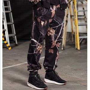 BRAND NEW ALEXANDER WANG WINTER CAMO JOGGERS SZ L